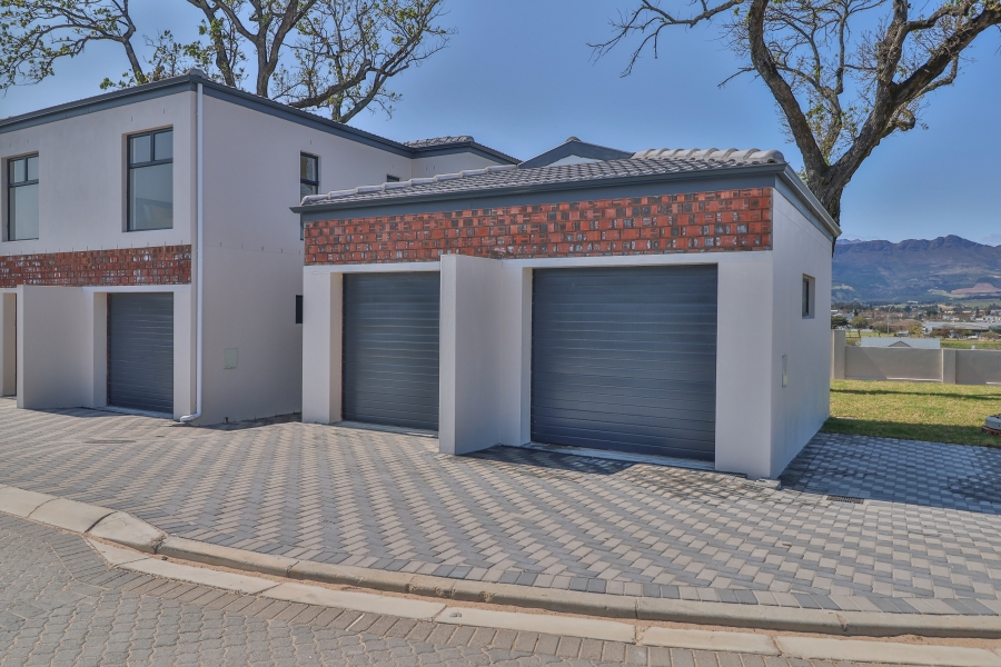 3 Bedroom Property for Sale in Honeydew Country Estate Western Cape